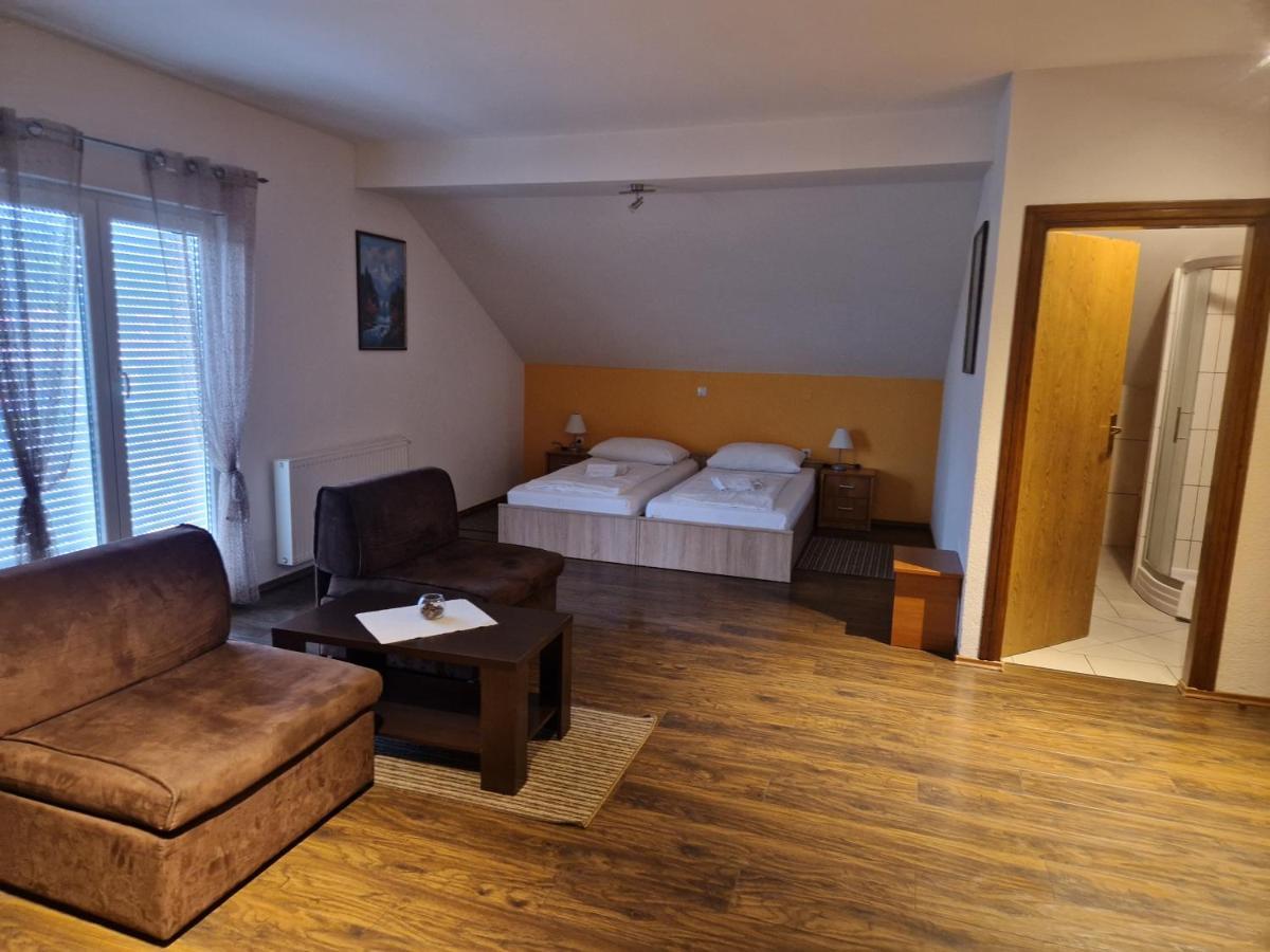 Plitvice Palace Grabovac  Ngoại thất bức ảnh