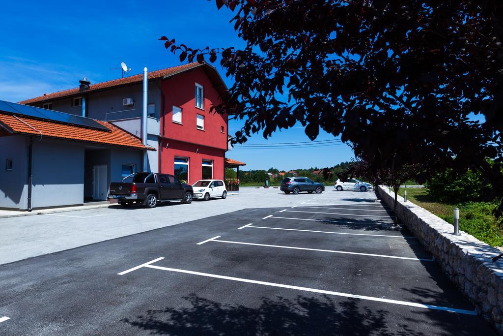 Plitvice Palace Grabovac  Ngoại thất bức ảnh
